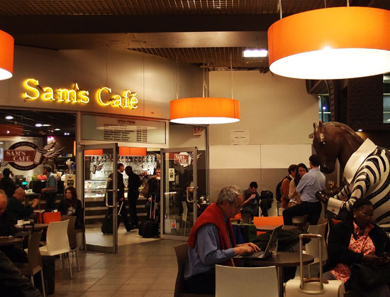 Bruxelles Midi Station, Bruxelles, Belgique - Sam's Café